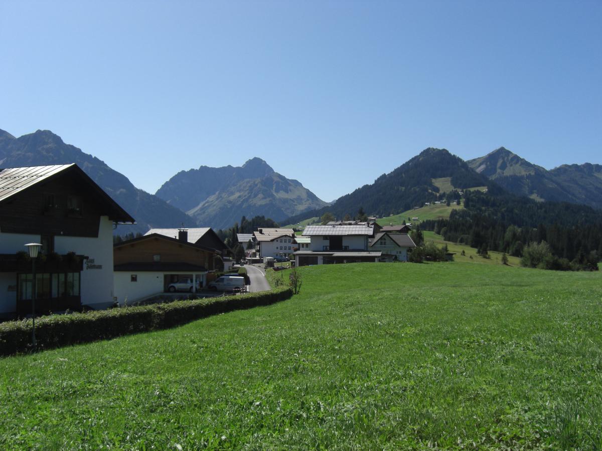 Hotel Gästehaus Boersch Riezlern Exterior foto